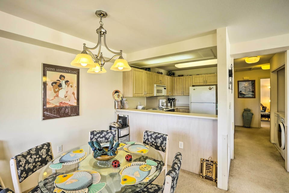 Dining Table | Dishware & Flatware Provided