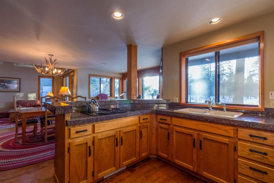 Kitchen - Main Level