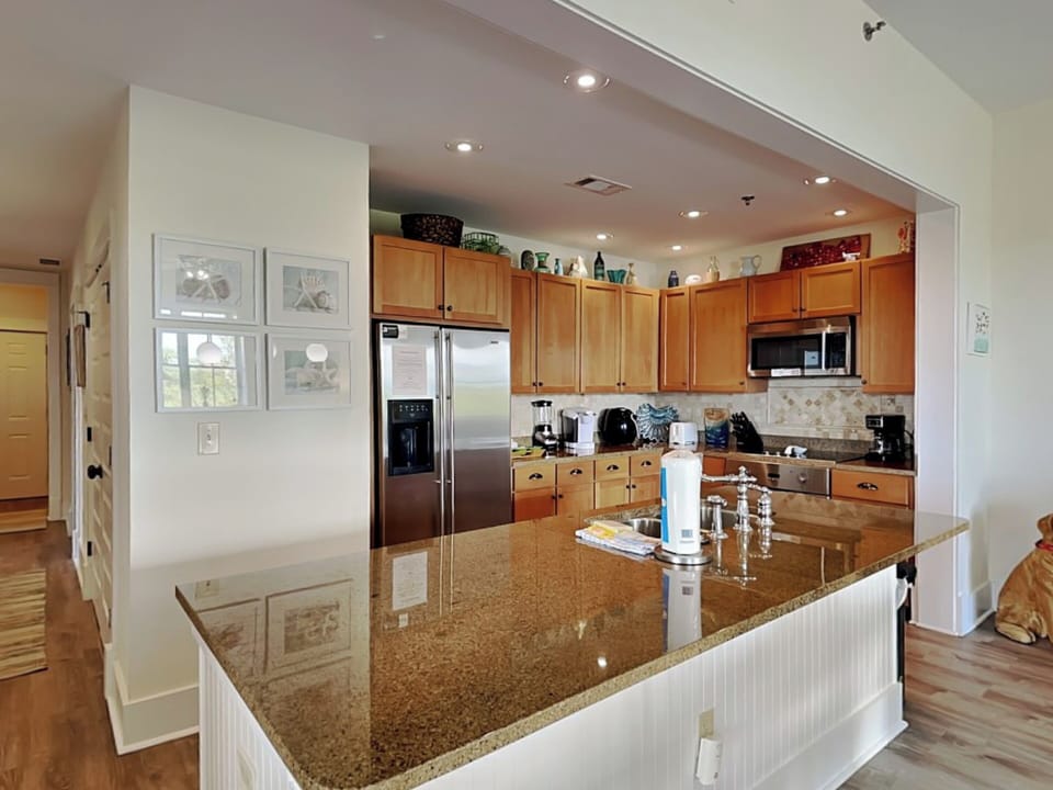 Kitchen with Island