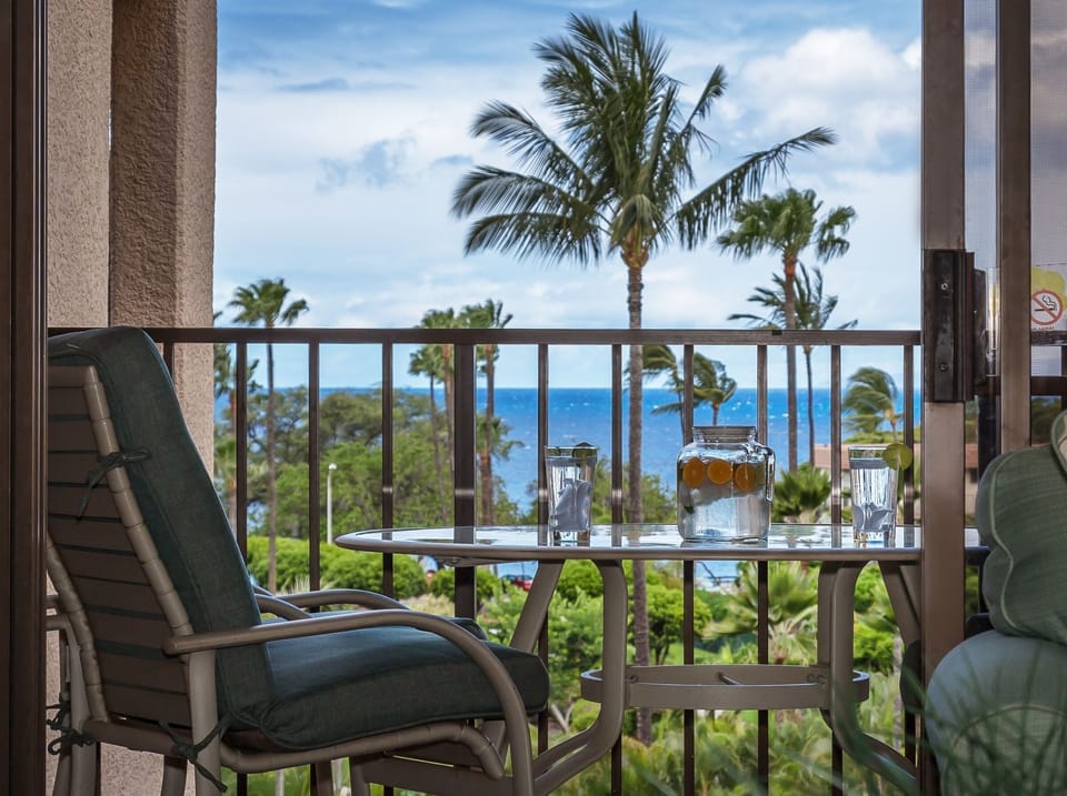 Beautiful Ocean And Garden Views From The Lanai