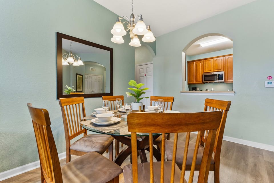 Dine, unwind, and make every meal a getaway moment