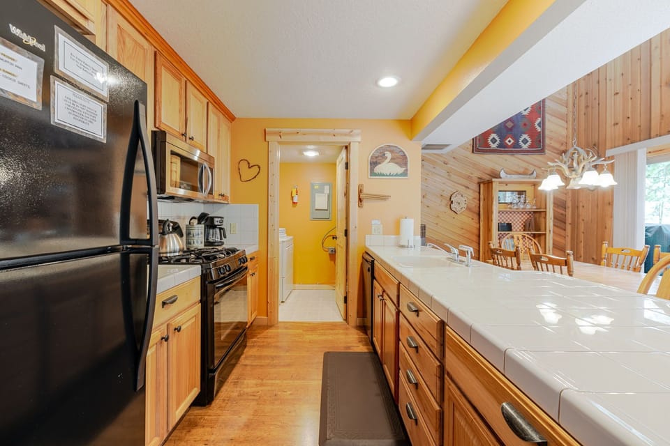 Kitchen - Main Level