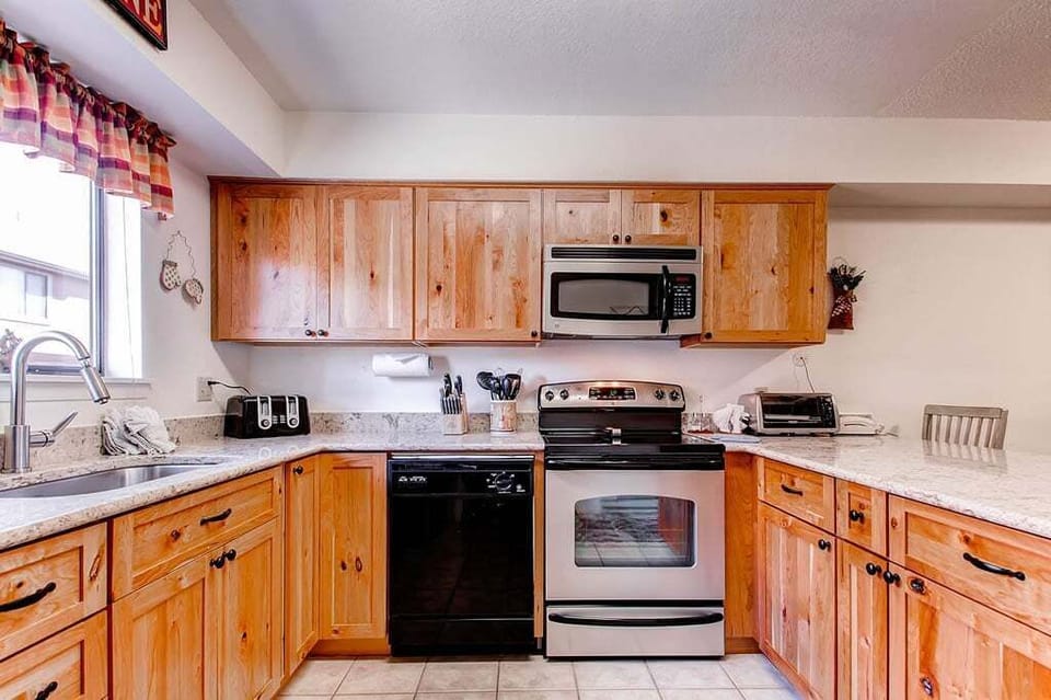 Kitchen, Winterpoint 22, Breckenridge Vacation Rental