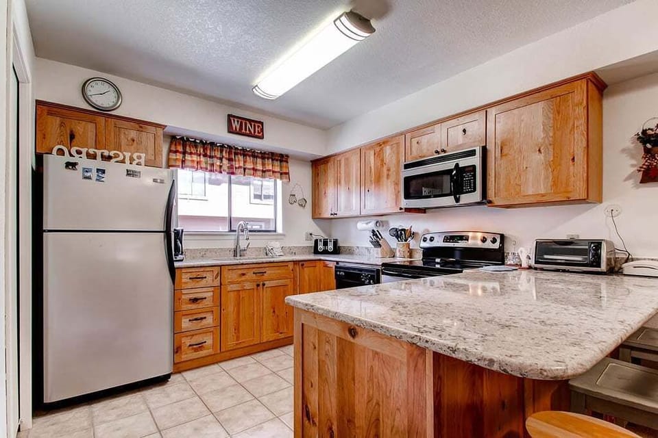 Kitchen, Winterpoint 22, Breckenridge Vacation Rental