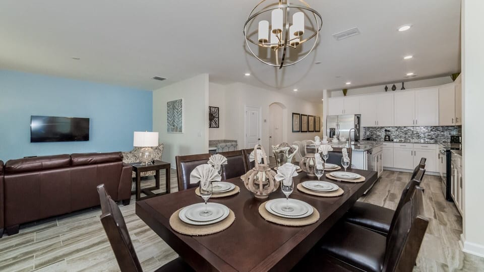Dining Room (Angle)