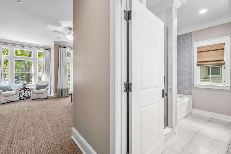 1st Floor King Suite