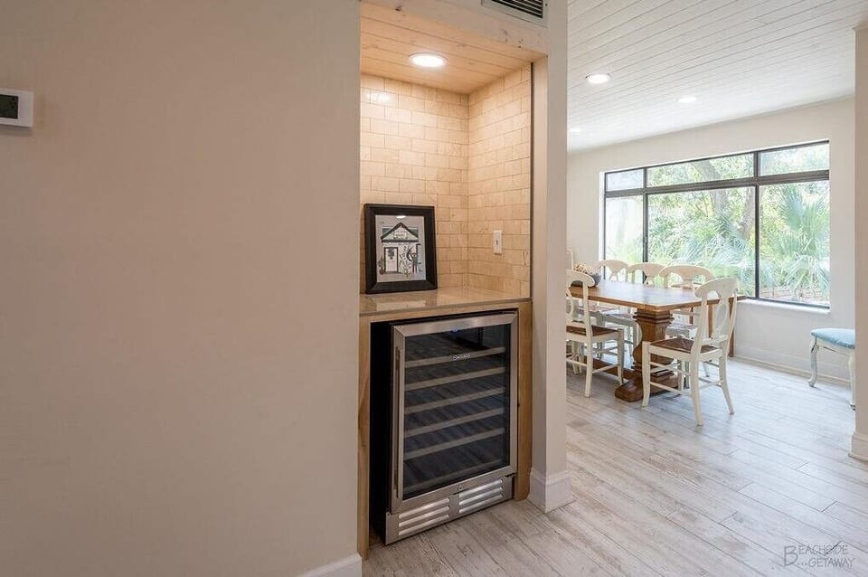 Kitchen Wet Bar
