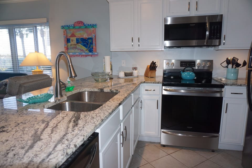 The smooth cooktop & convection oven is a plus for those who choose to cook 