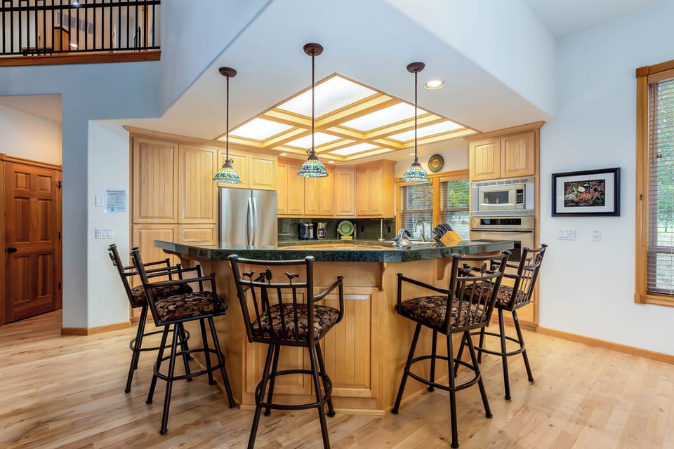 Kitchen - Main Level