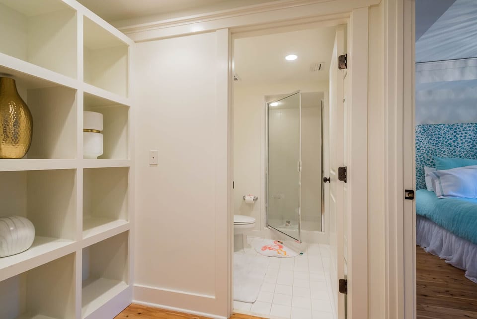 Second Floor: Guest Bathroom