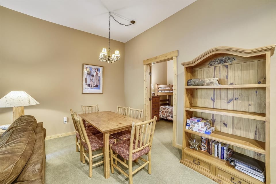 TM102 Dining Area