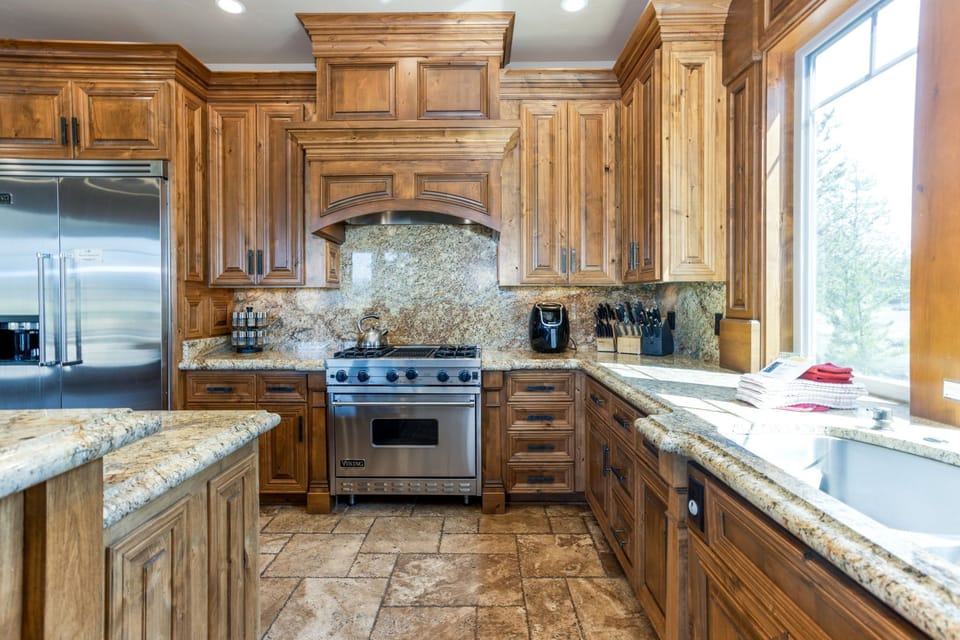 Kitchen - Main Level