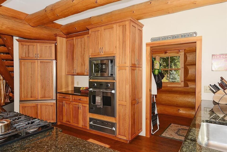 Main Level - Kitchen