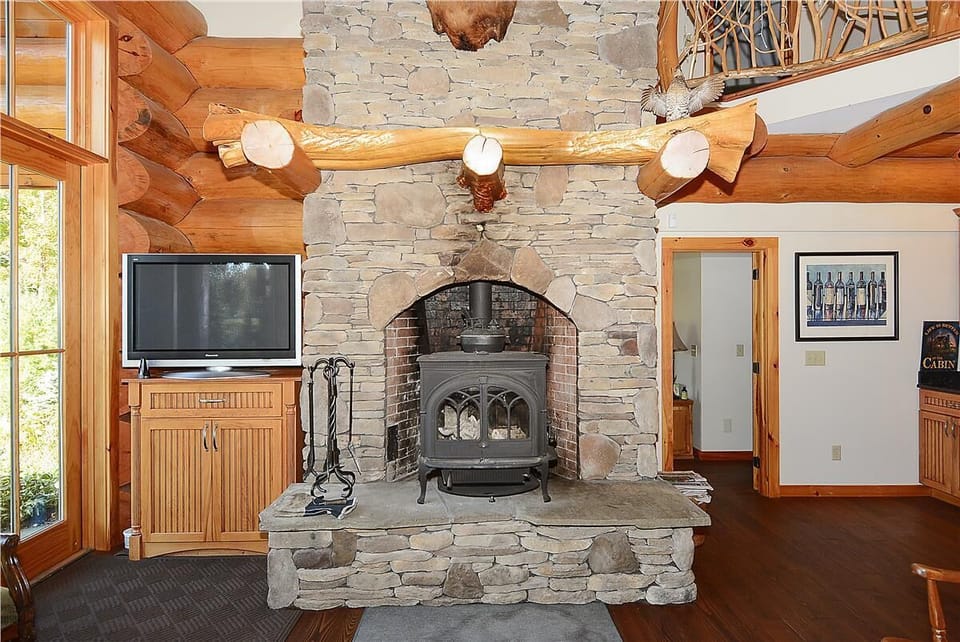 Main Level - Fire Place