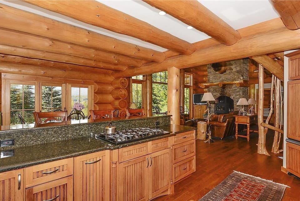 Main Level - Kitchen