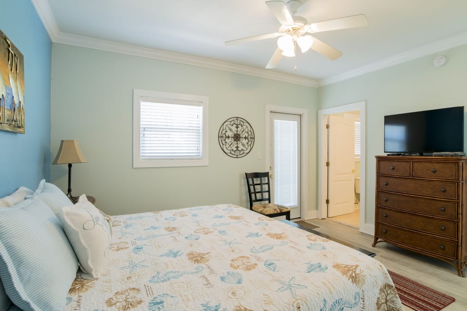 17 Purple Parrot Resort One Bedroom Condo 18cd by Perdido Key Resort Management Bedroom