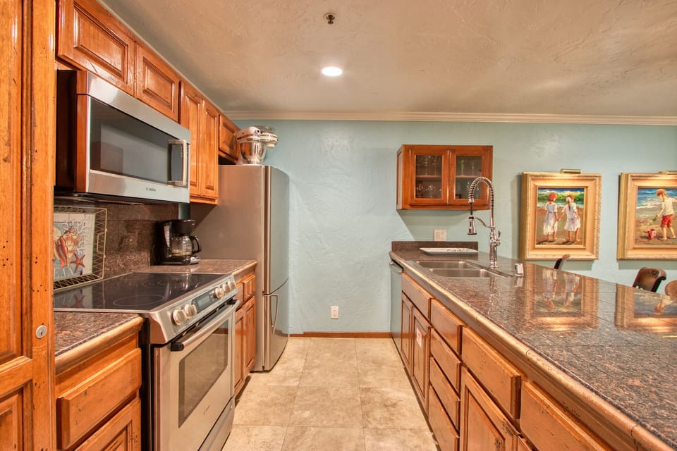 H249 - Kitchen
