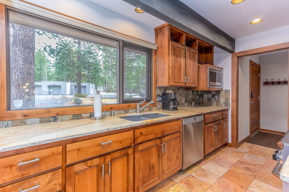 Kitchen - Main Level