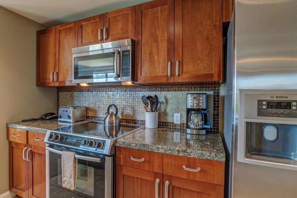 From tropical cocktails to gourmet meals—this kitchen delivers