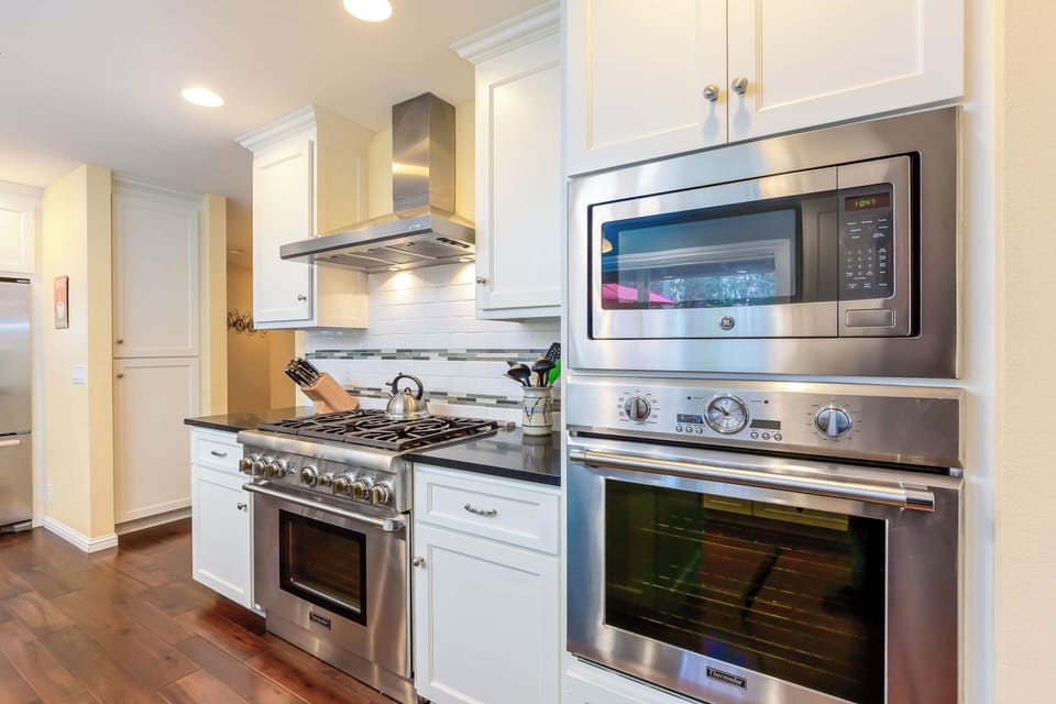 Kitchen - Main Level
