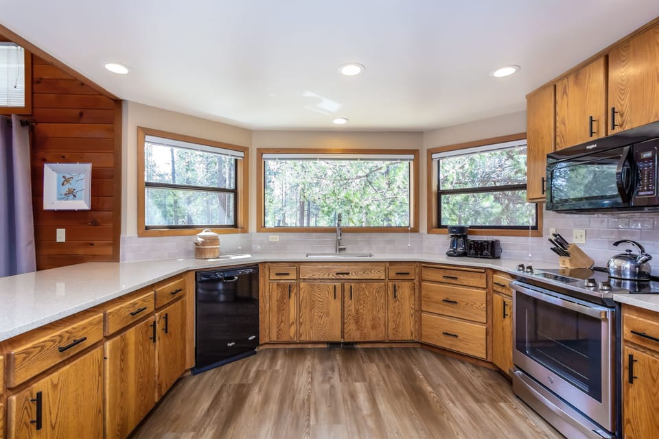 Kitchen - Main Level