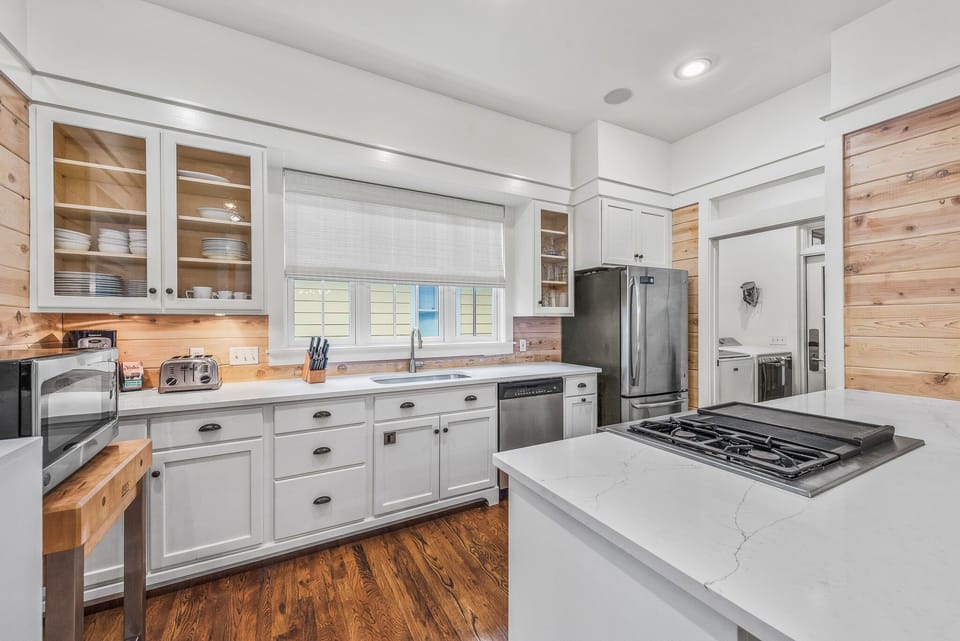 First Floor: Kitchen