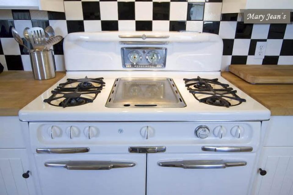 Vintage Wedgewood Stove