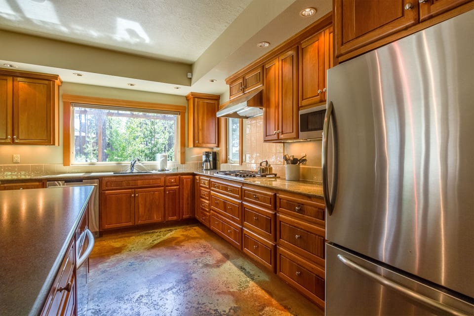 Kitchen - Main Level
