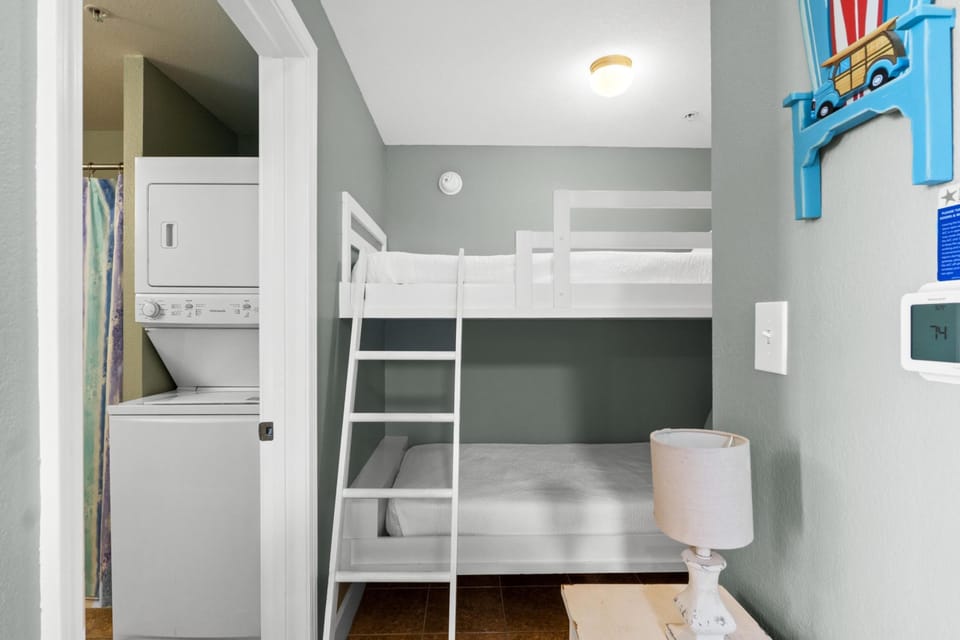Bunk Alcove and Laundry