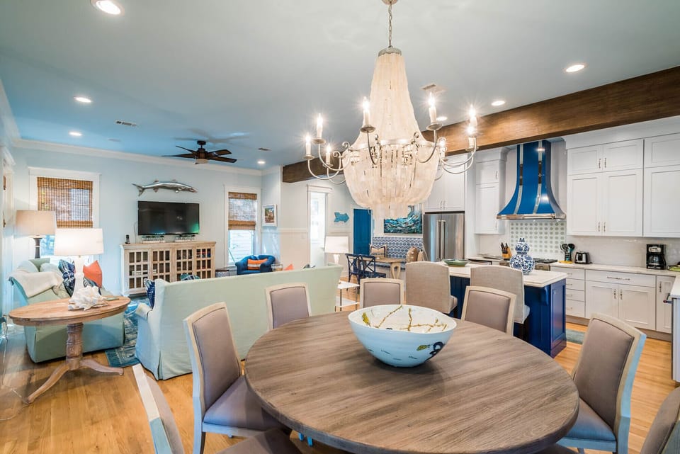 First Floor: Dining Room