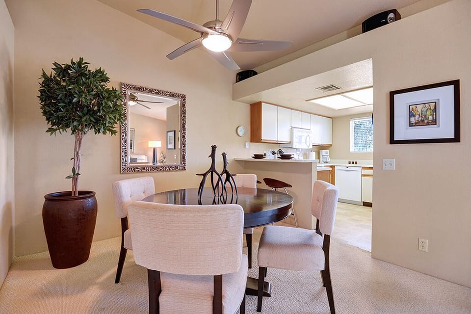 K0454 - 07 - DINING ROOM TO KITCHEN RS.jpg
