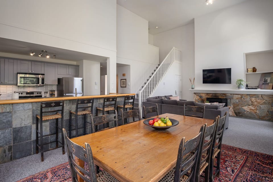 Enjoy family-style meals or après-ski snacks at this welcoming dining table.