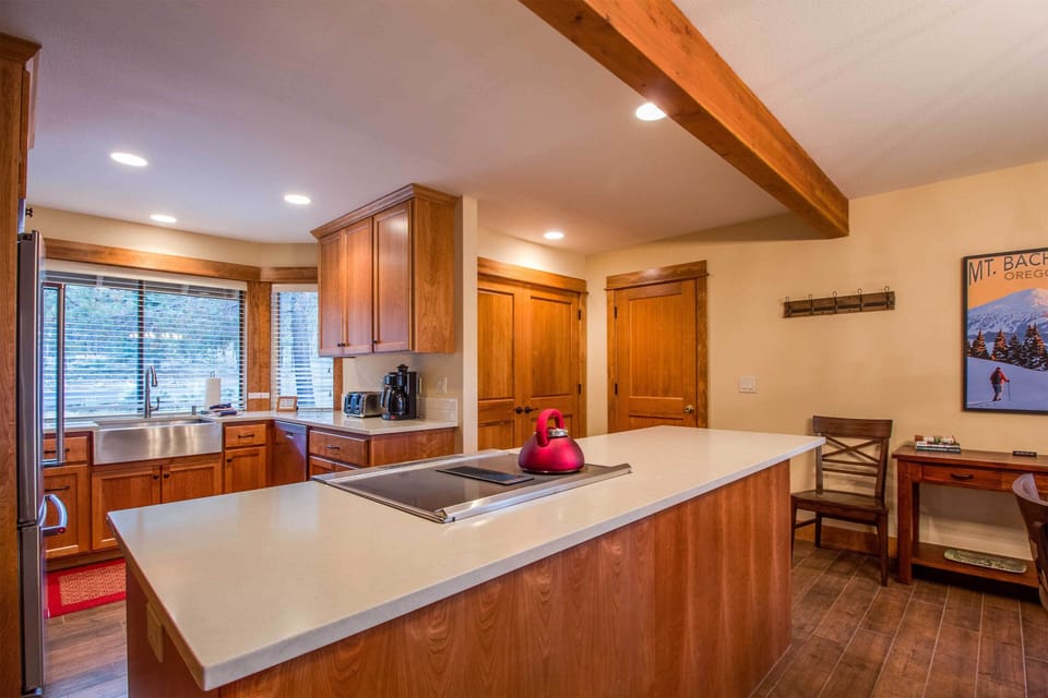 Kitchen - Main Level
