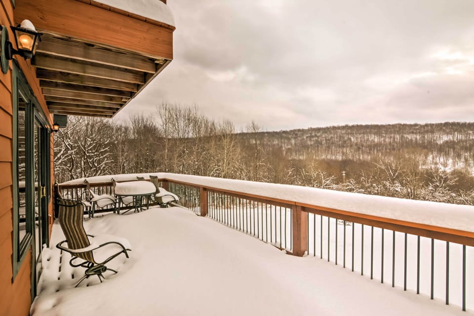 Private Deck
