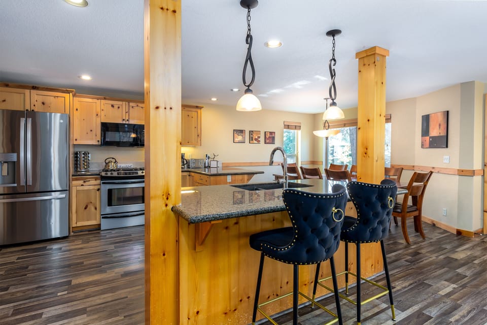 Kitchen - Main Level