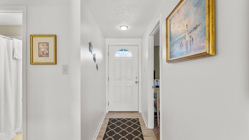 5-custom-22400FrontBeachRdUnit15-18