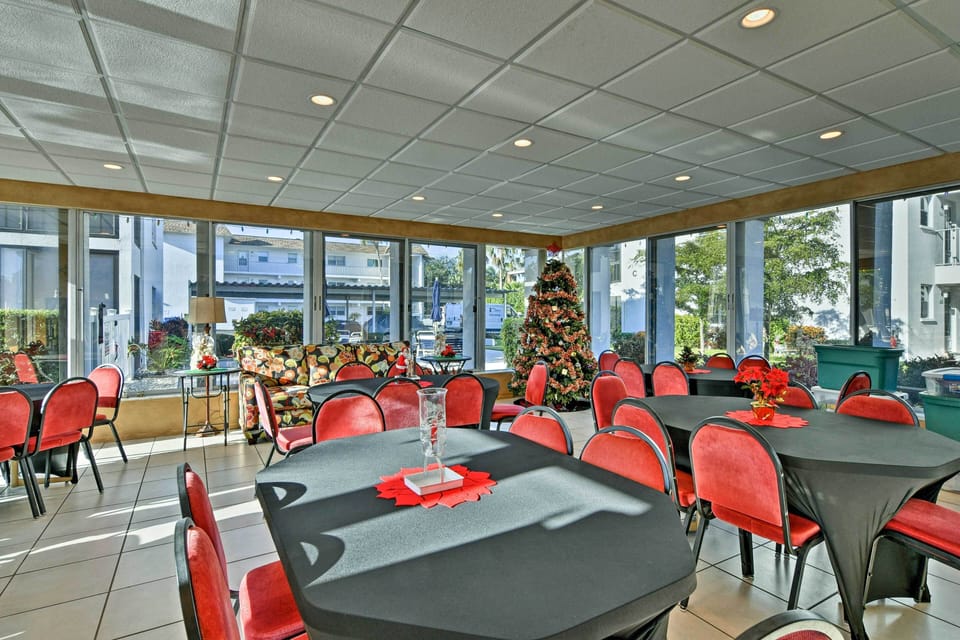 Community Dining Areas