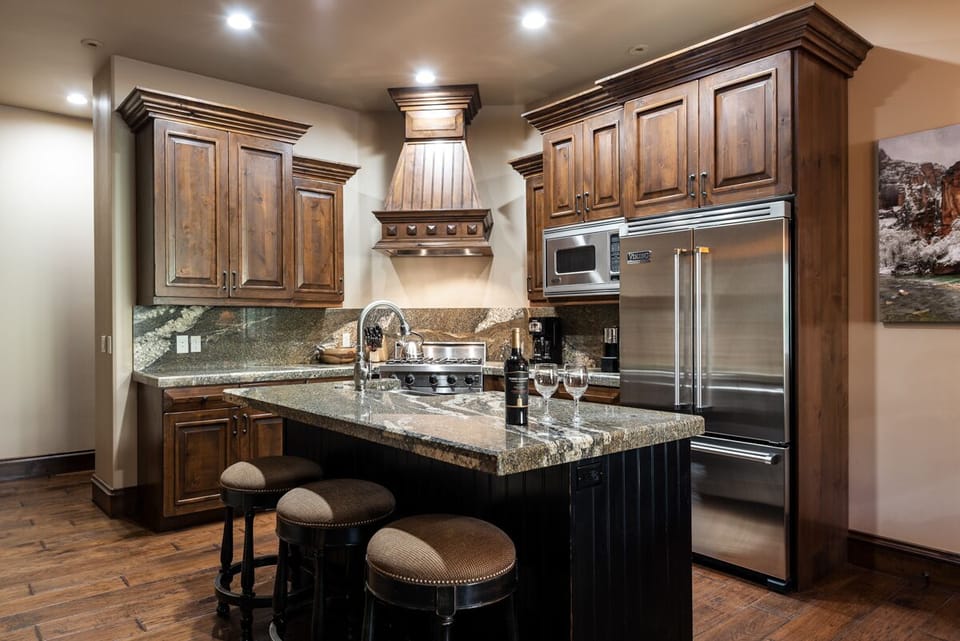 Kitchen
