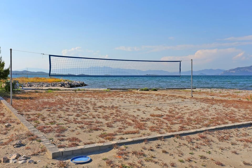 Nearby beaches
