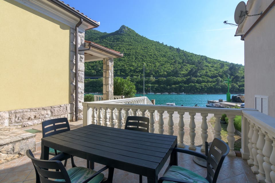Terrace 1
