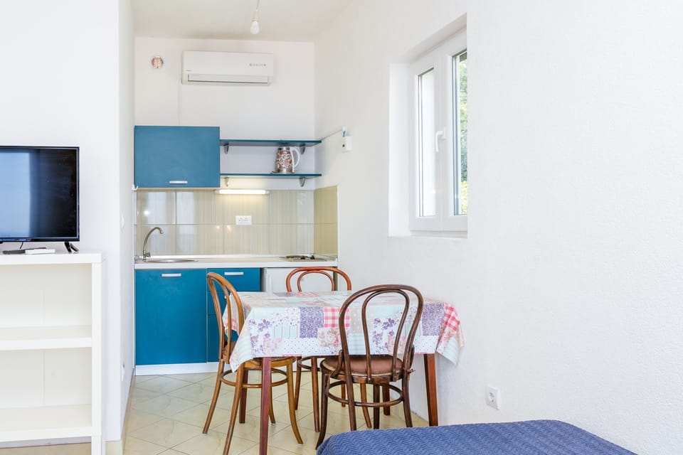 Dining room 3