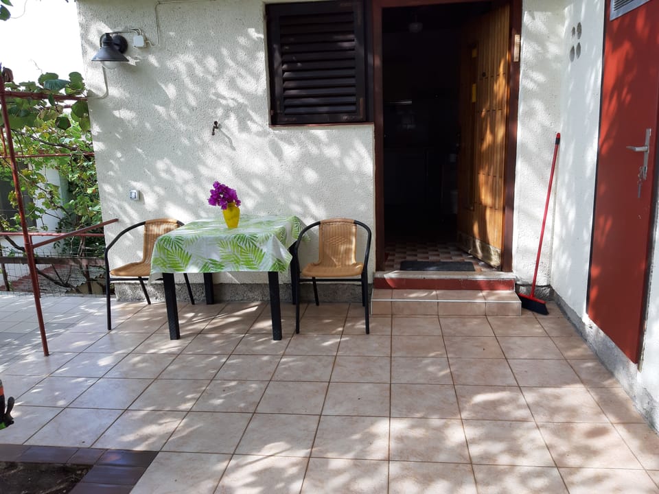Terrace 1