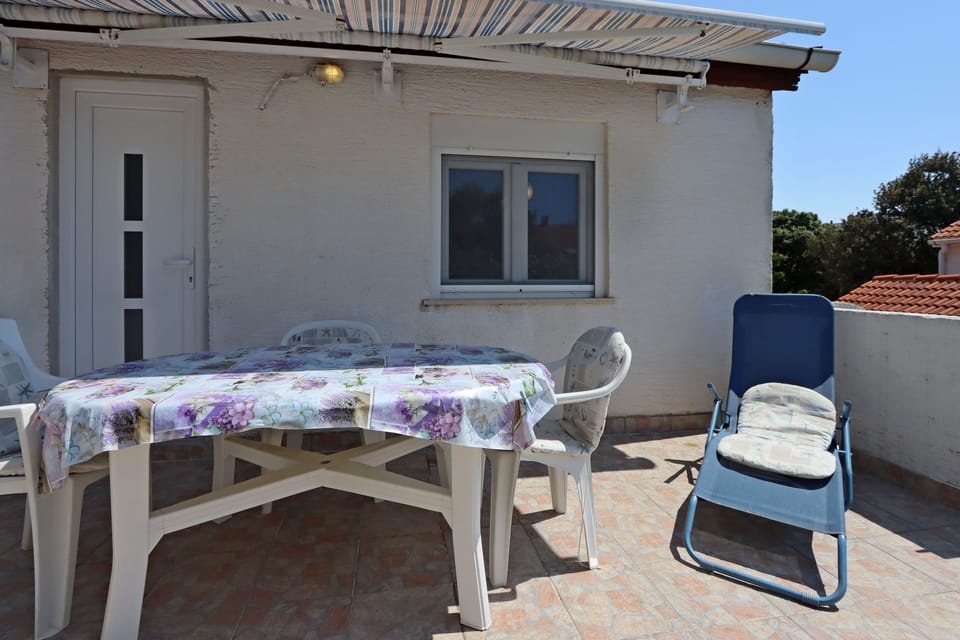 Terrace 1