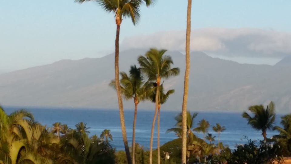 Say good morning to Molokai from your own lanai.