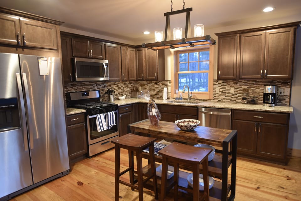 Chef's Kitchen, stainless steel appliances