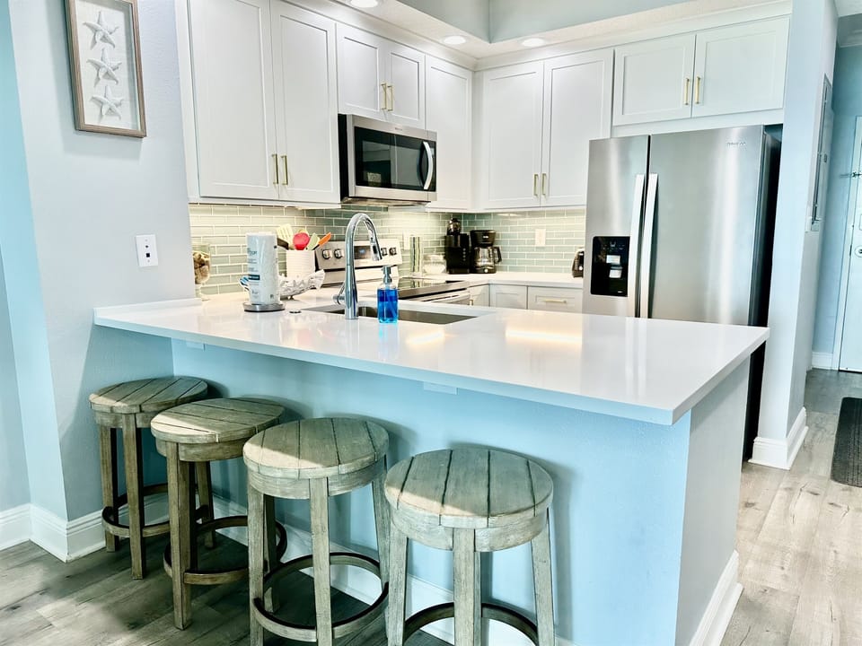 Bar seating is the perfect spot to park for a quick bite before heading back to the beach!