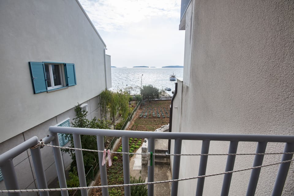 Balcony 2