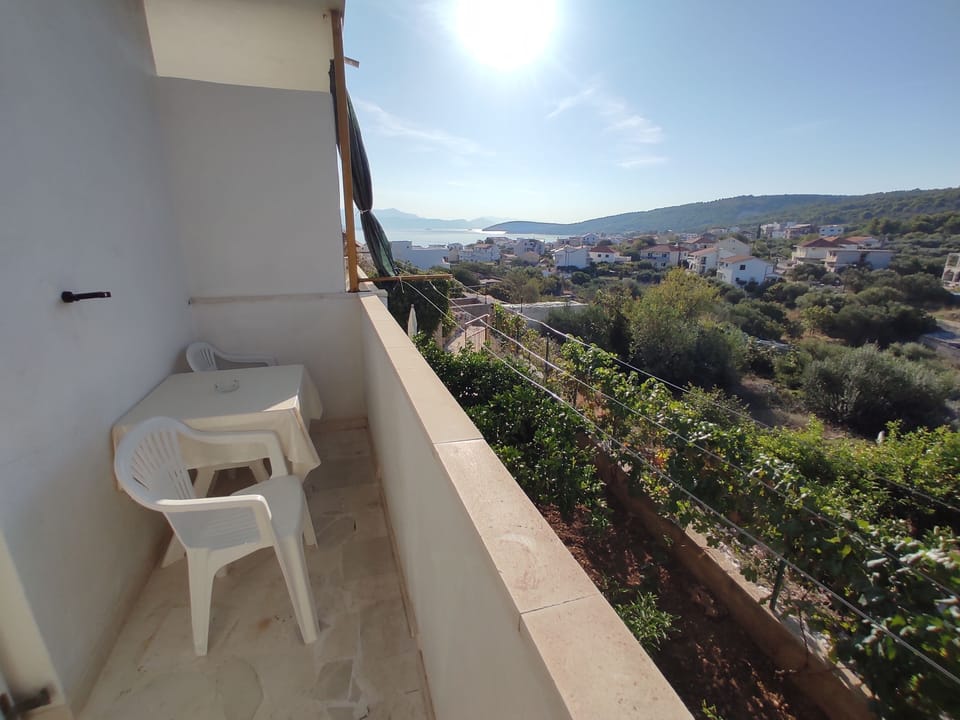 Balcony 2