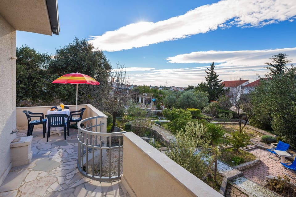 Terrace 2