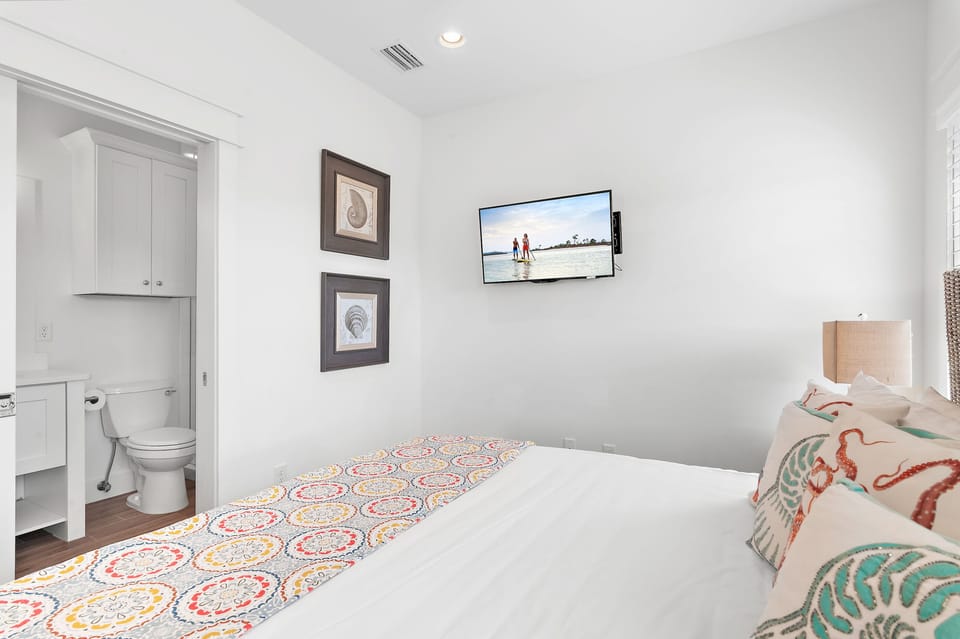 Peek A Boo View - Seacrest Beach - Third Floor - Bedroom 4: King Bed with Private Bath (Shower)